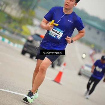 Runner Photo 7445305