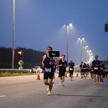 Runner Photo 7445307