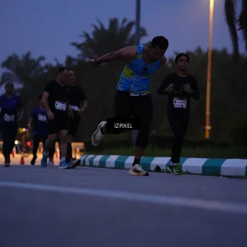 Runner Photo 7445308
