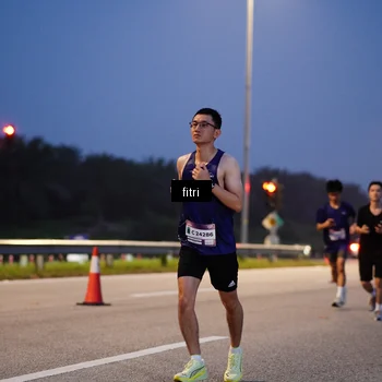 Runner Photo 7445325