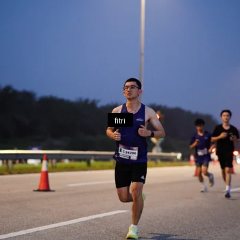 Runner Photo 7445335