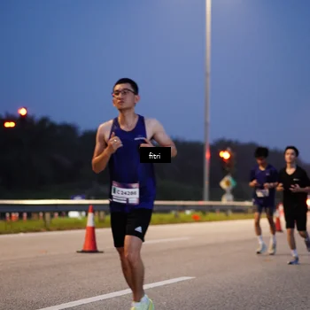 Runner Photo 7445347