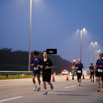 Runner Photo 7445358