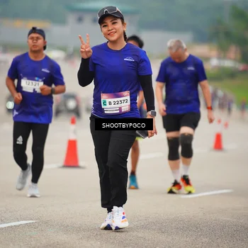 Runner Photo 7445365