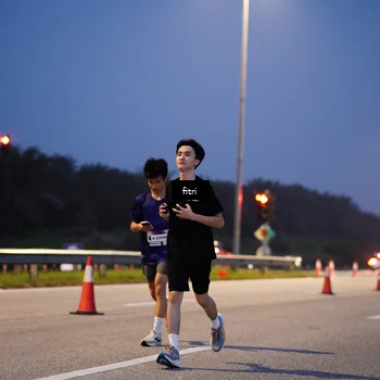 Runner Photo 7445377