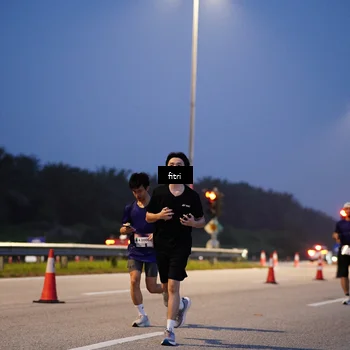 Runner Photo 7445378