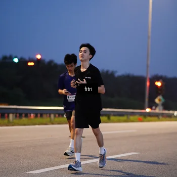 Runner Photo 7445385