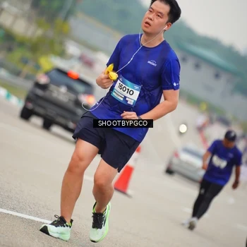 Runner Photo 7445390