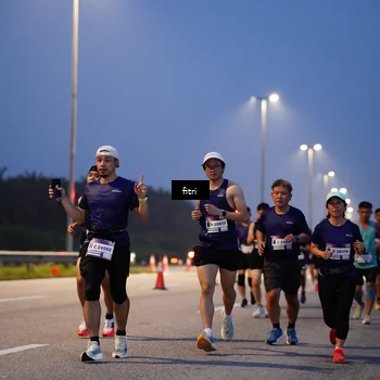 Runner Photo 7445429
