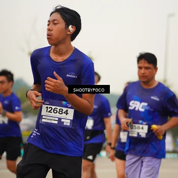Runner Photo 7445501
