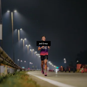 Runner Photo 7445564