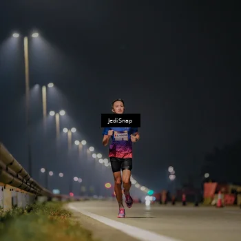 Runner Photo 7445569