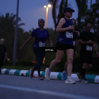 Runner Photo 7445570