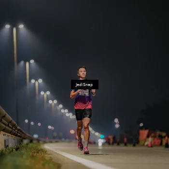 Runner Photo 7445571