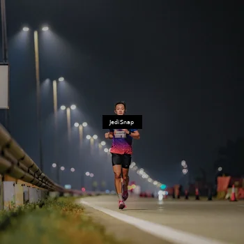 Runner Photo 7445574