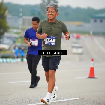 Runner Photo 7445592