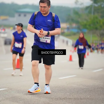 Runner Photo 7445597