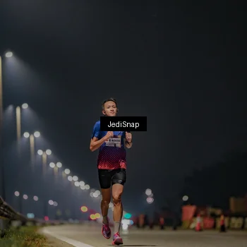 Runner Photo 7445600