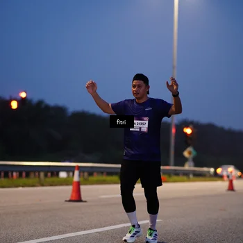 Runner Photo 7445609