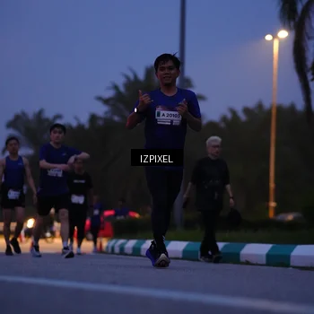 Runner Photo 7445626