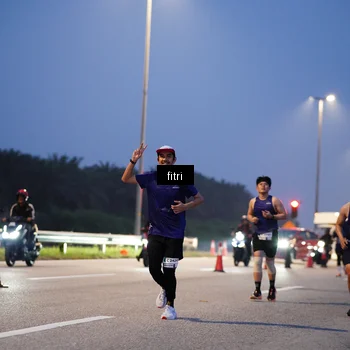 Runner Photo 7445630