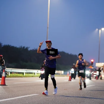 Runner Photo 7445632