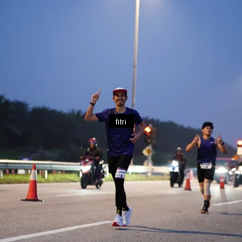 Runner Photo 7445636