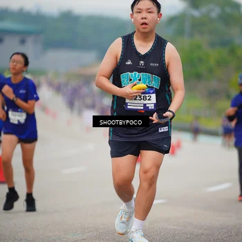 Runner Photo 7445645