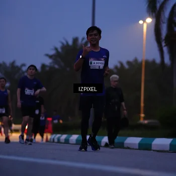 Runner Photo 7445658
