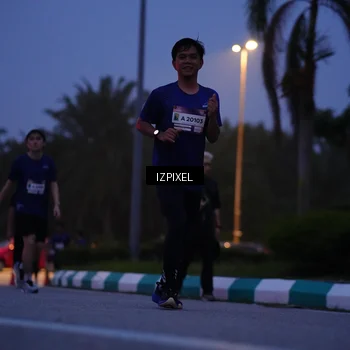 Runner Photo 7445666