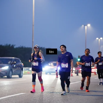 Runner Photo 7445688
