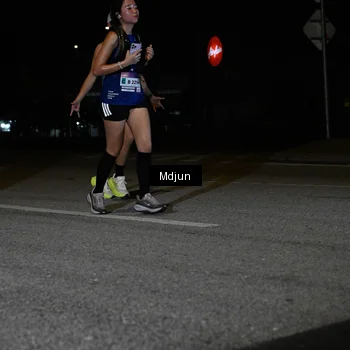 Runner Photo 7445690