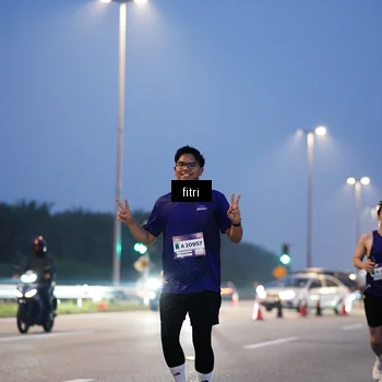 Runner Photo 7445710