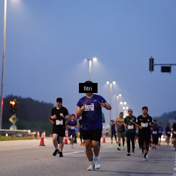 Runner Photo 7445745