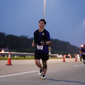 Runner Photo 7445748