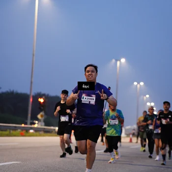 Runner Photo 7445751