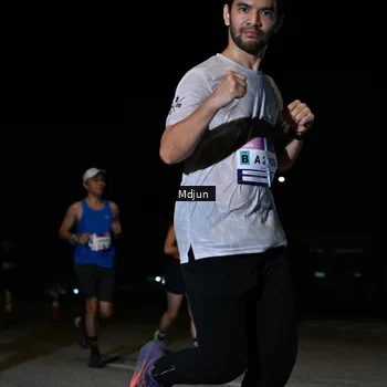 Runner Photo 7445761