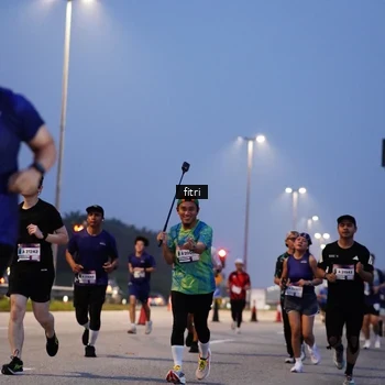 Runner Photo 7445765