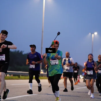 Runner Photo 7445776