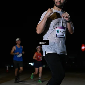Runner Photo 7445815
