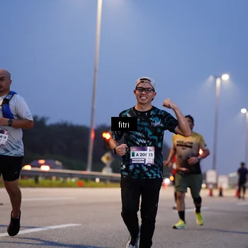 Runner Photo 7445831