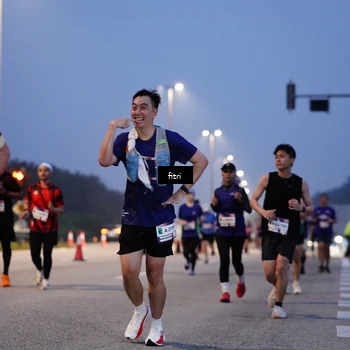 Runner Photo 7445842