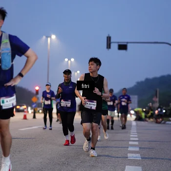 Runner Photo 7445844