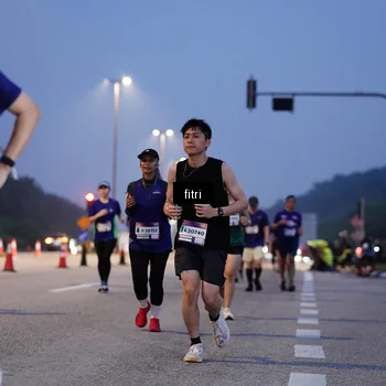 Runner Photo 7445849
