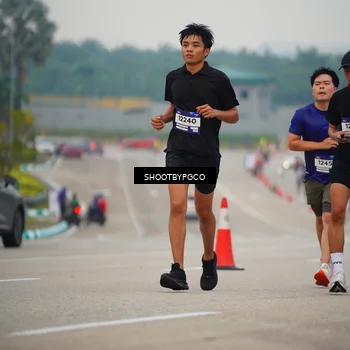Runner Photo 7445851