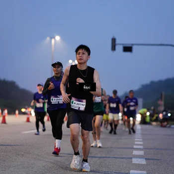 Runner Photo 7445872