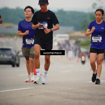 Runner Photo 7445887