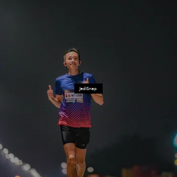 Runner Photo 7445896