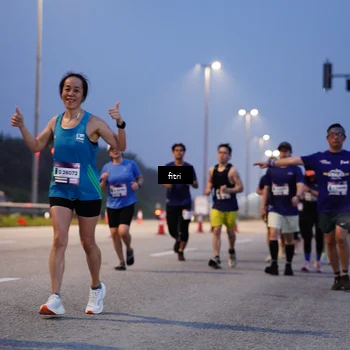 Runner Photo 7445964