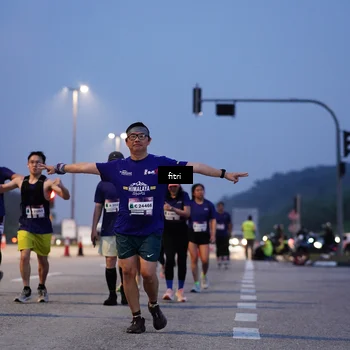 Runner Photo 7445968